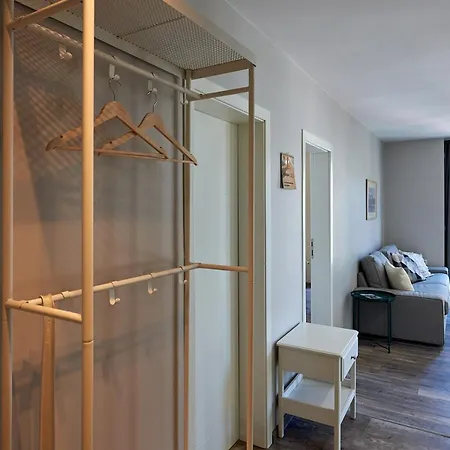 Corner In The Center - 2bd *