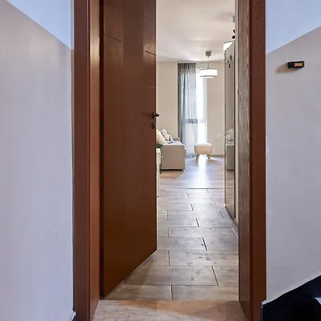 Corner In The Center - 2bd Apartamento Burgas